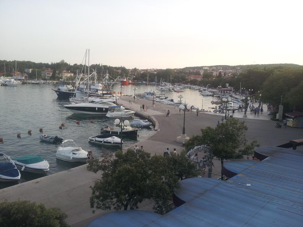 Apartment Ribica Krk Island Eksteriør billede
